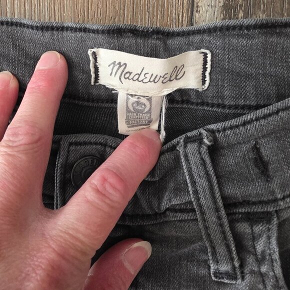 Madewell Raw Hem Light Wash Black 10" High Rise Skinny Jeans Size 28 - Picture 5 of 9